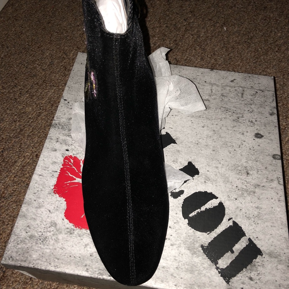 Ankle boots
